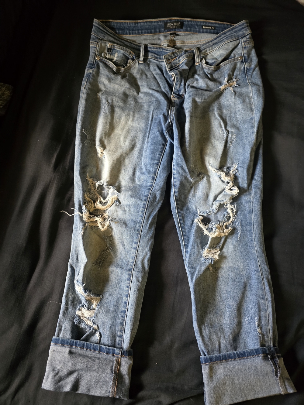 Judy Blue Light Blue Distressed Boyfriend Jeans
